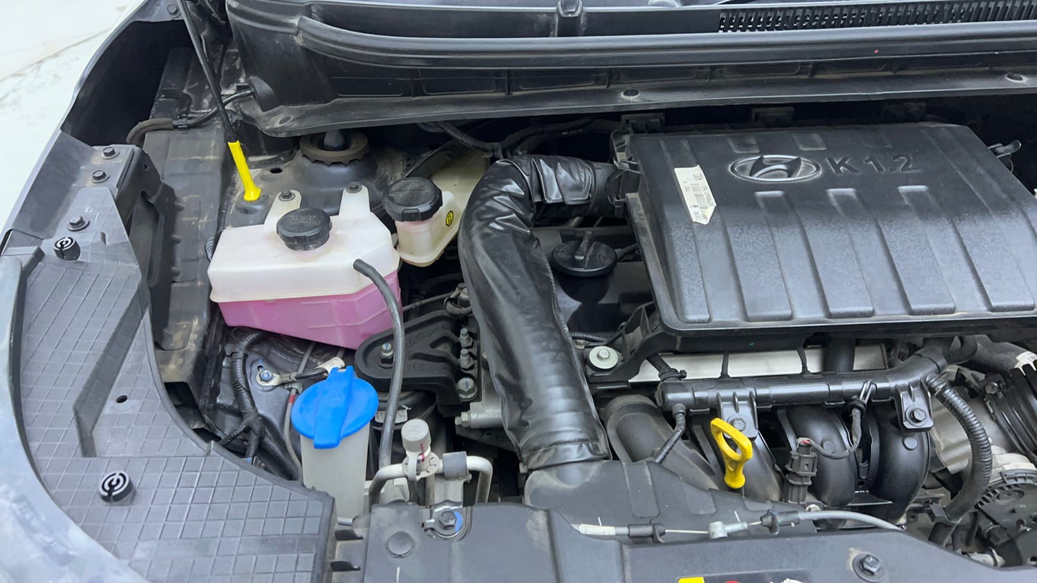 Used 2023 Hyundai Exter SX (O) 1.2 AMT Petrol Automatic engine ENGINE RIGHT SIDE VIEW