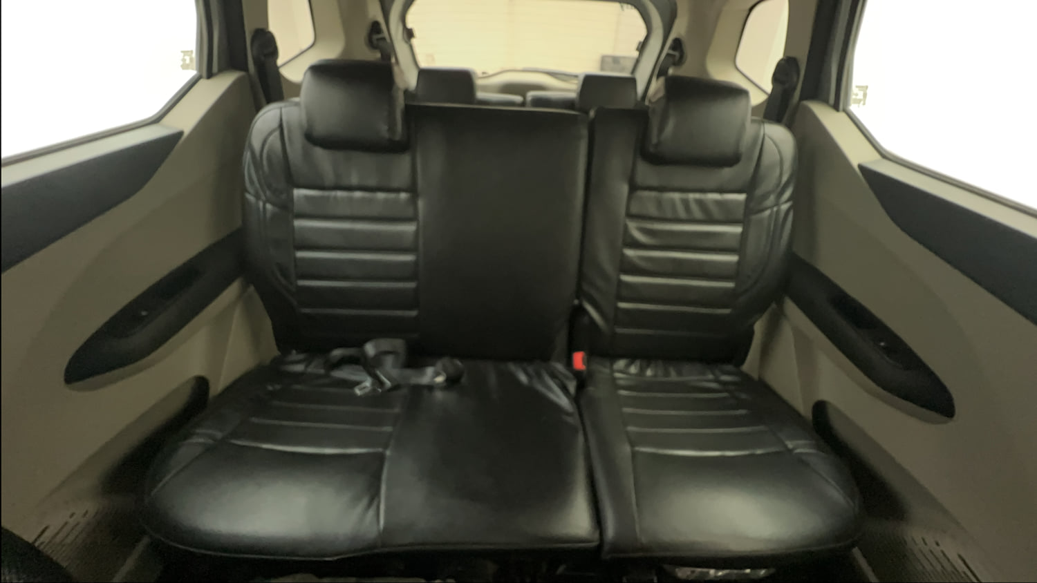 Used 2021 Renault Triber RXZ EASY-R AMT Petrol Automatic interior REAR SEAT CONDITION VIEW