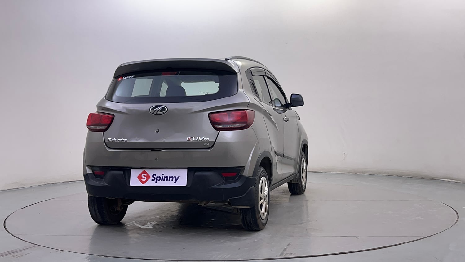 Used 2017 Mahindra KUV100 K4 6 STR Petrol Manual exterior RIGHT REAR CORNER VIEW