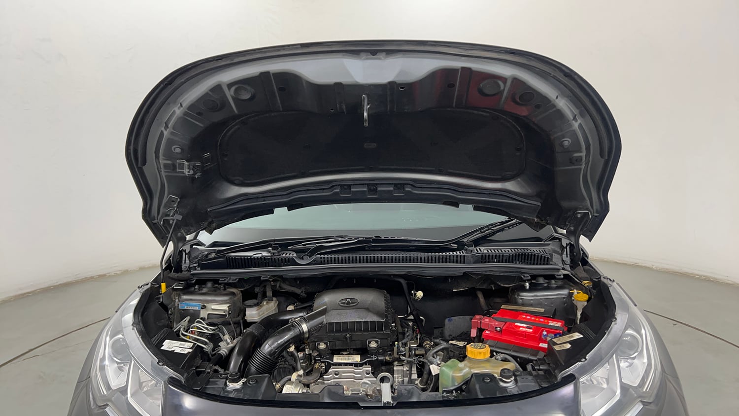 Used 2021 Tata Nexon XZA Plus Petrol Automatic engine ENGINE & BONNET OPEN FRONT VIEW