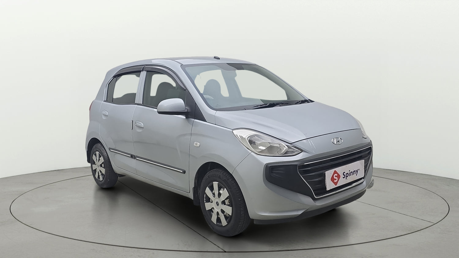 Used 2019 Hyundai Santro Magna Petrol Manual exterior RIGHT FRONT CORNER VIEW