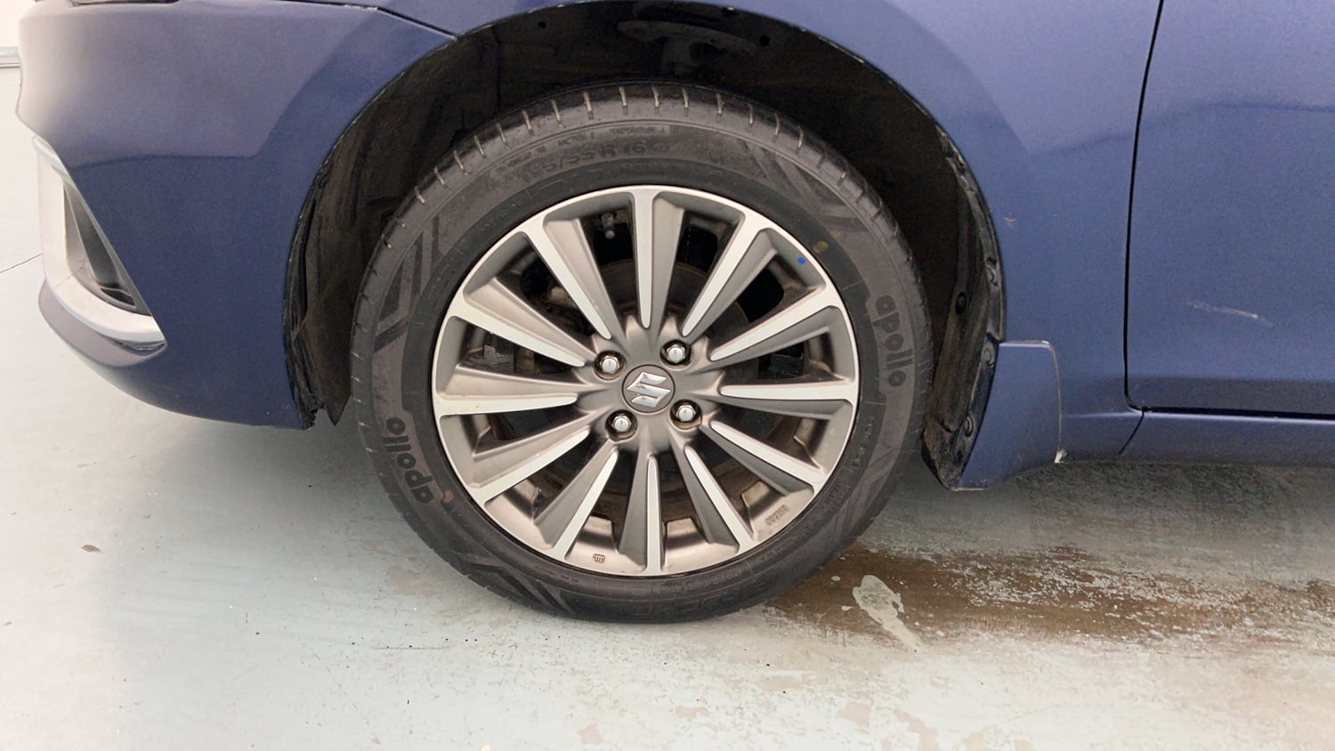 Used 2019 Maruti Suzuki Ciaz Alpha Hybrid 1.5 Petrol Manual tyres LEFT FRONT TYRE RIM VIEW