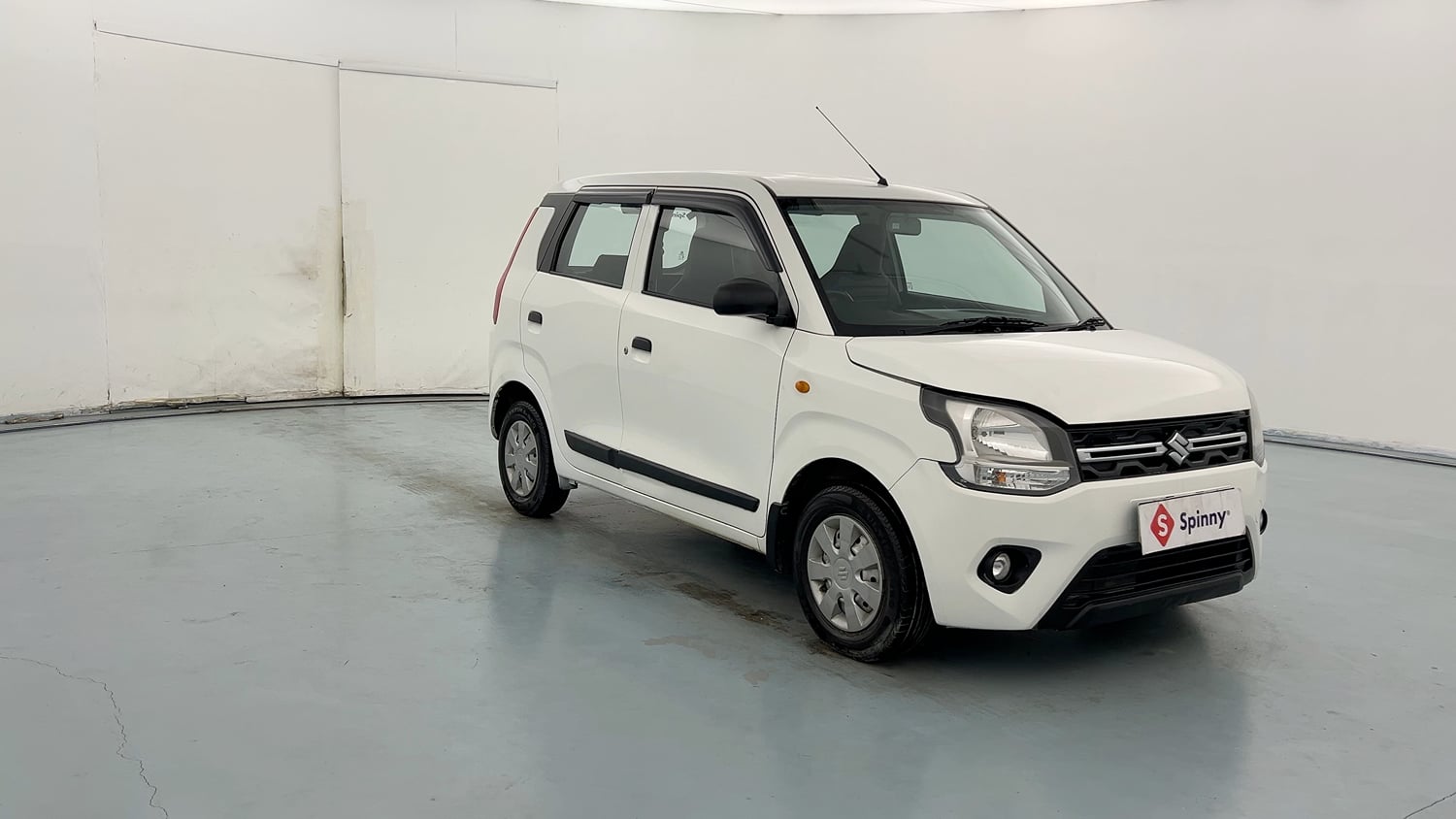 Used 2024 Maruti Suzuki Wagon R LXI 1.0 Petrol Manual exterior RIGHT FRONT CORNER VIEW