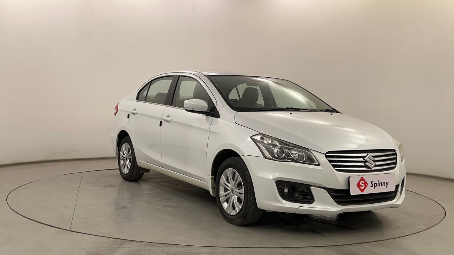 Used 2018 Maruti Suzuki Ciaz Delta 1.4 AT Petrol Automatic exterior RIGHT FRONT CORNER VIEW