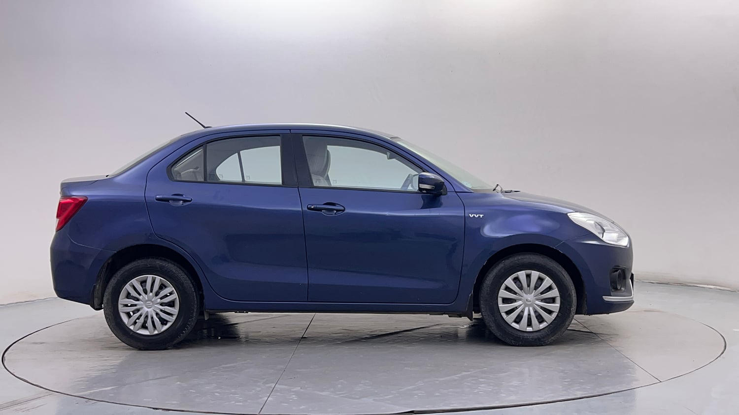 Used 2017 Maruti Suzuki Dzire VXi AMT Petrol Automatic exterior RIGHT SIDE VIEW