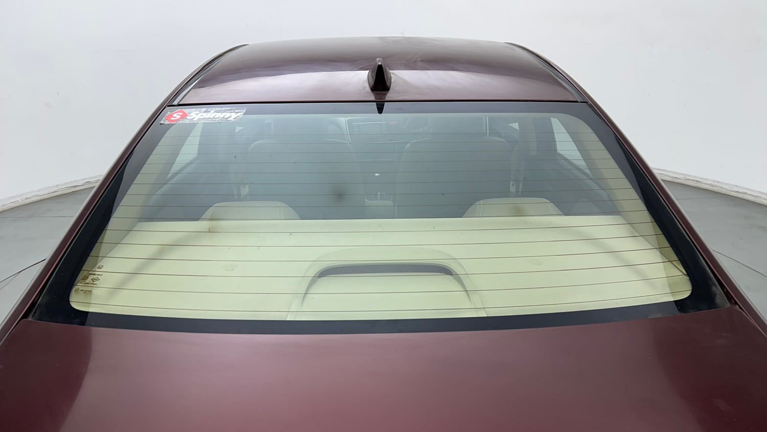 Used 2015 Honda City V Petrol Manual exterior BACK WINDSHIELD VIEW