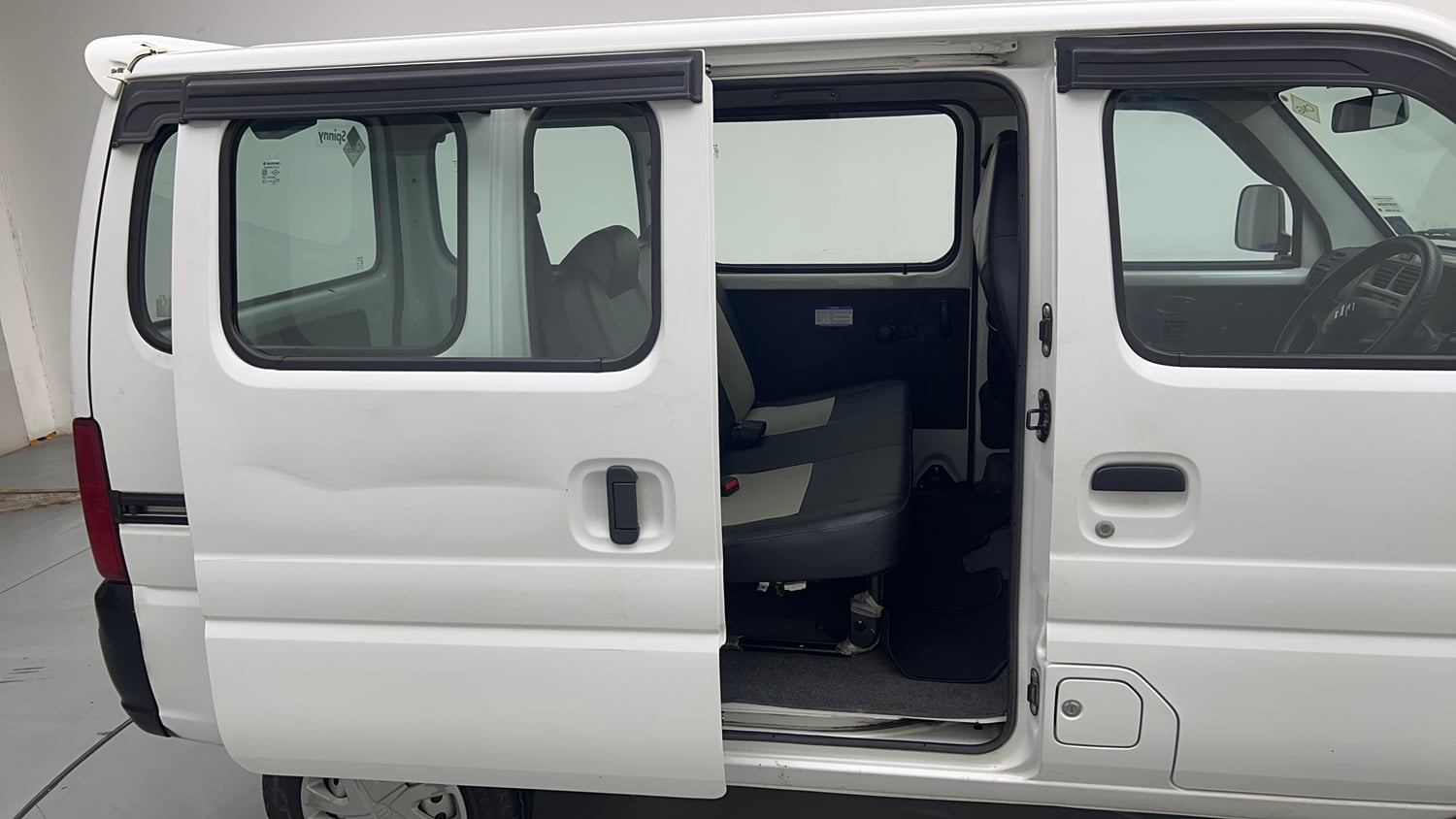 Used 2024 Maruti Suzuki Eeco 5 STR AC (O) CNG Cng Manual interior RIGHT SIDE REAR DOOR CABIN VIEW