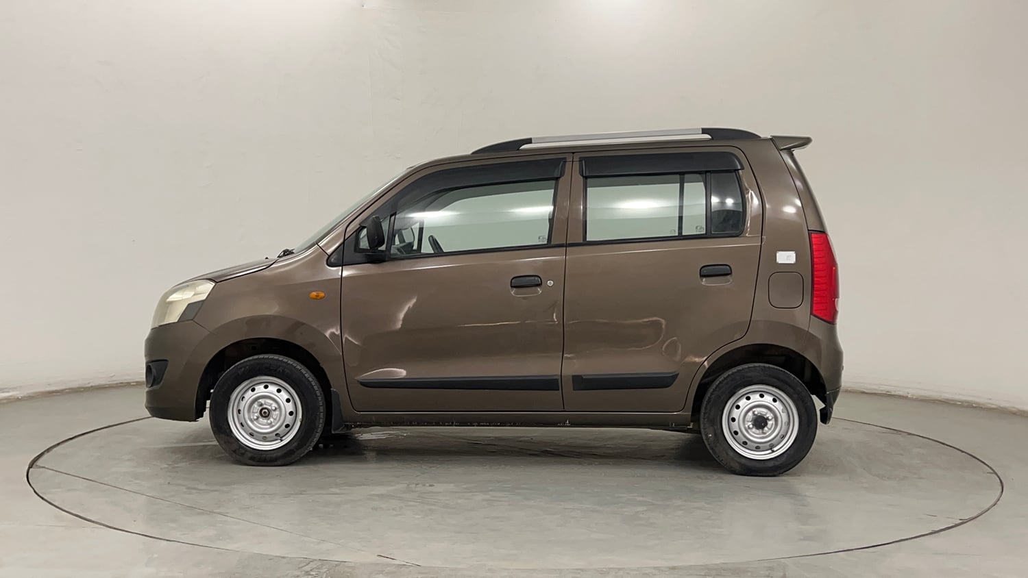Used 2015 Maruti Suzuki Wagon R LXI CNG Cng Manual exterior LEFT SIDE VIEW