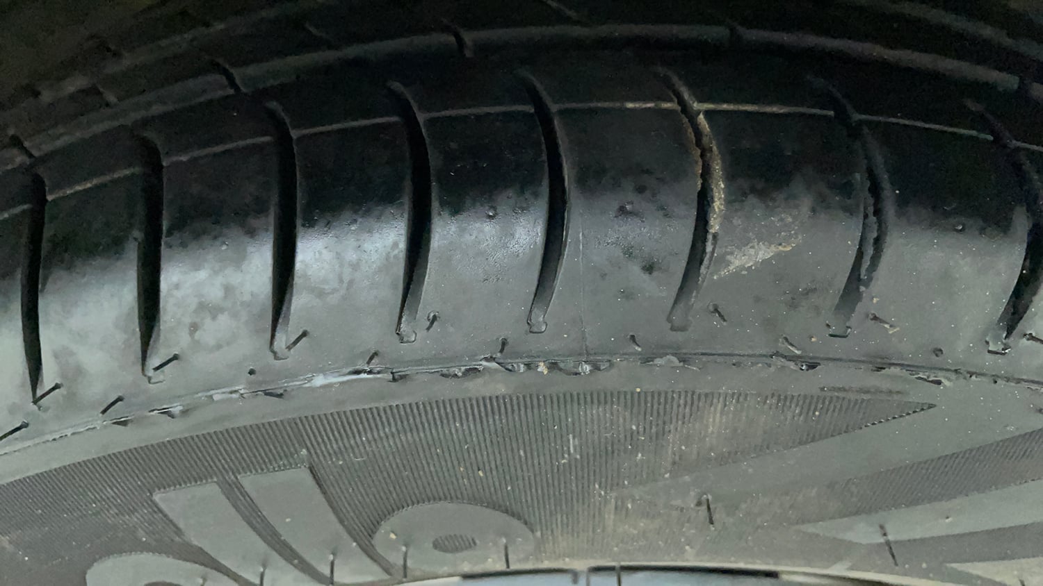 Used 2016 Hyundai Eon Era + Petrol Manual tyres RIGHT FRONT TYRE TREAD VIEW
