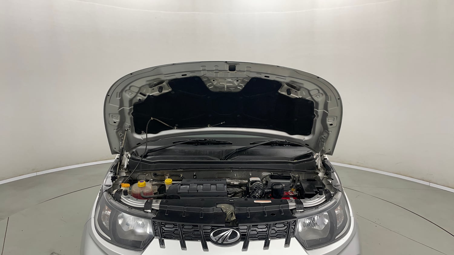 Used 2018 Mahindra KUV100 NXT K2 6 STR Petrol Manual engine ENGINE & BONNET OPEN FRONT VIEW