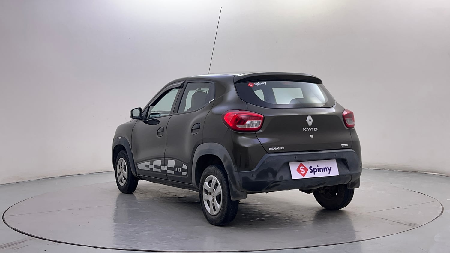Used 2017 Renault Kwid 1.0 RXL AMT Petrol Automatic exterior LEFT REAR CORNER VIEW