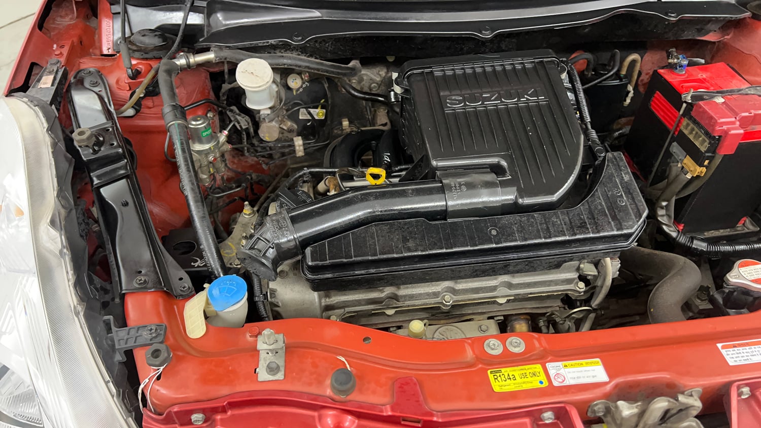 Used 2014 Maruti Suzuki Swift VXi Petrol Manual engine ENGINE RIGHT SIDE VIEW