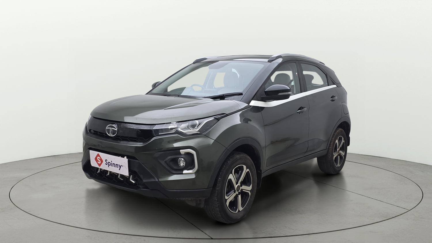 Used 2023 Tata Nexon XZ Plus LUXS Petrol Manual exterior LEFT FRONT CORNER VIEW