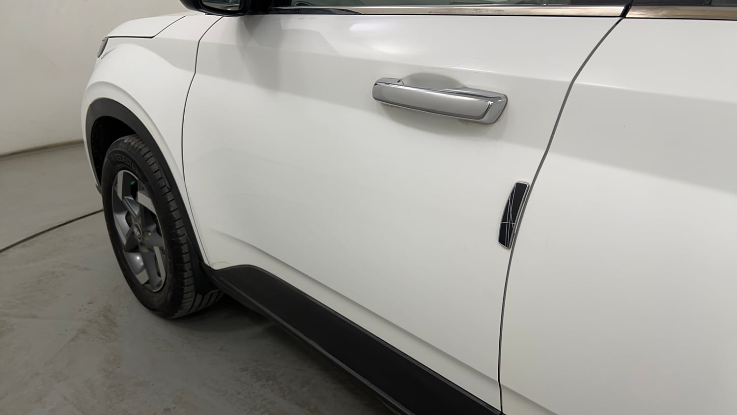 Used 2021 Hyundai Venue SX 1.0 Turbo Petrol Manual dents MINOR SCRATCH