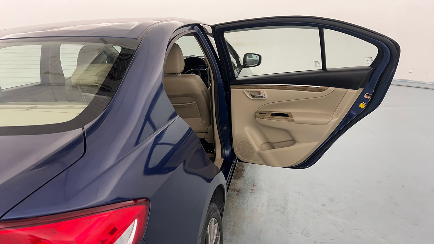 Used 2019 Maruti Suzuki Ciaz Alpha Hybrid 1.5 Petrol Manual interior RIGHT REAR DOOR OPEN VIEW