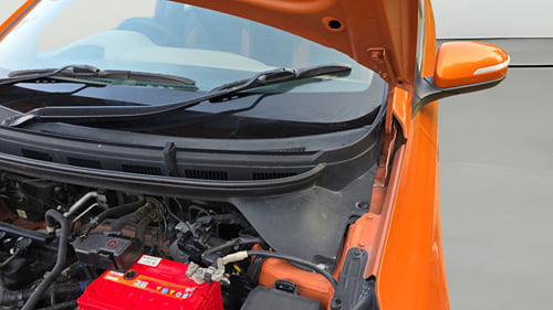 Used 2018 Hyundai Elite i20 Asta 1.2 Petrol Manual engine ENGINE LEFT SIDE HINGE & APRON VIEW