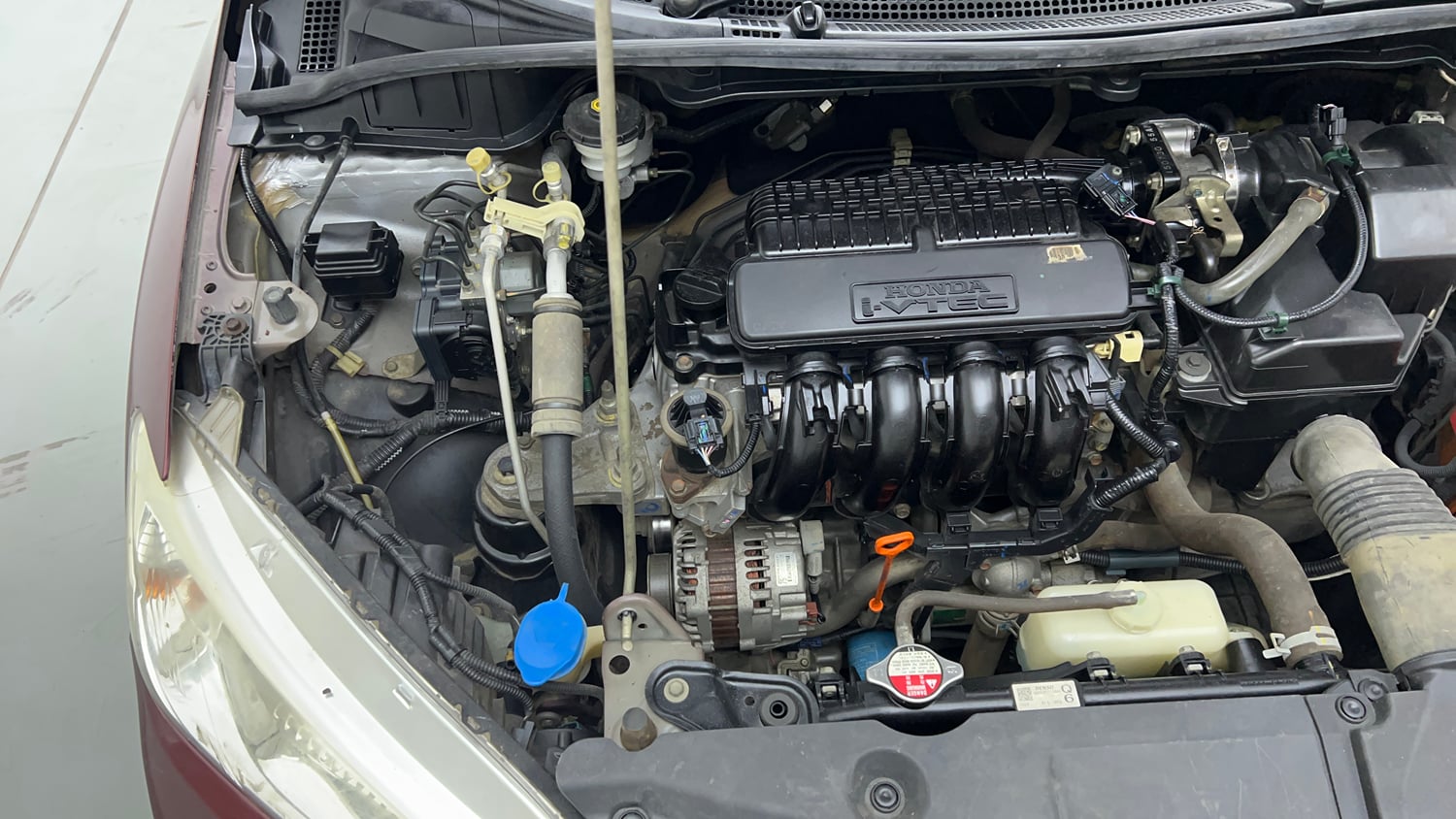 Used 2015 Honda City V Petrol Manual engine ENGINE RIGHT SIDE VIEW