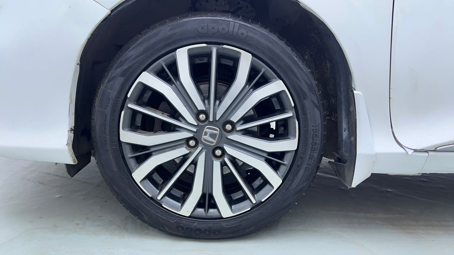 Used 2017 Honda City ZX CVT Petrol Petrol Automatic tyres LEFT FRONT TYRE RIM VIEW