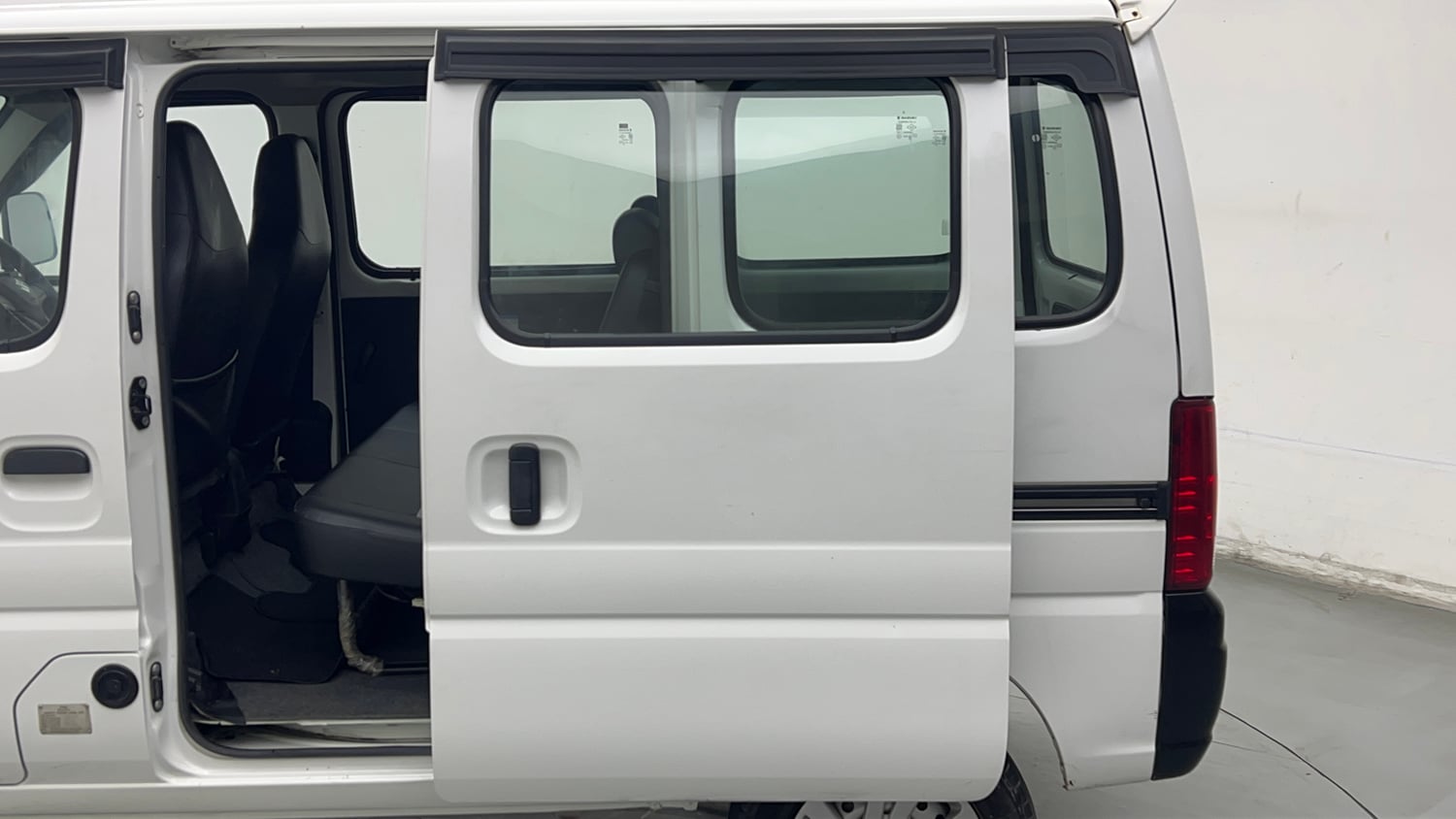 Used 2024 Maruti Suzuki Eeco 5 STR AC (O) CNG Cng Manual interior LEFT REAR DOOR OPEN VIEW