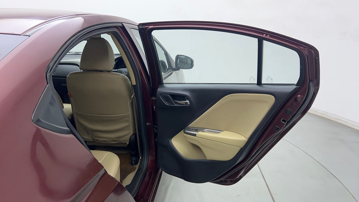 Used 2015 Honda City V Petrol Manual interior RIGHT REAR DOOR OPEN VIEW