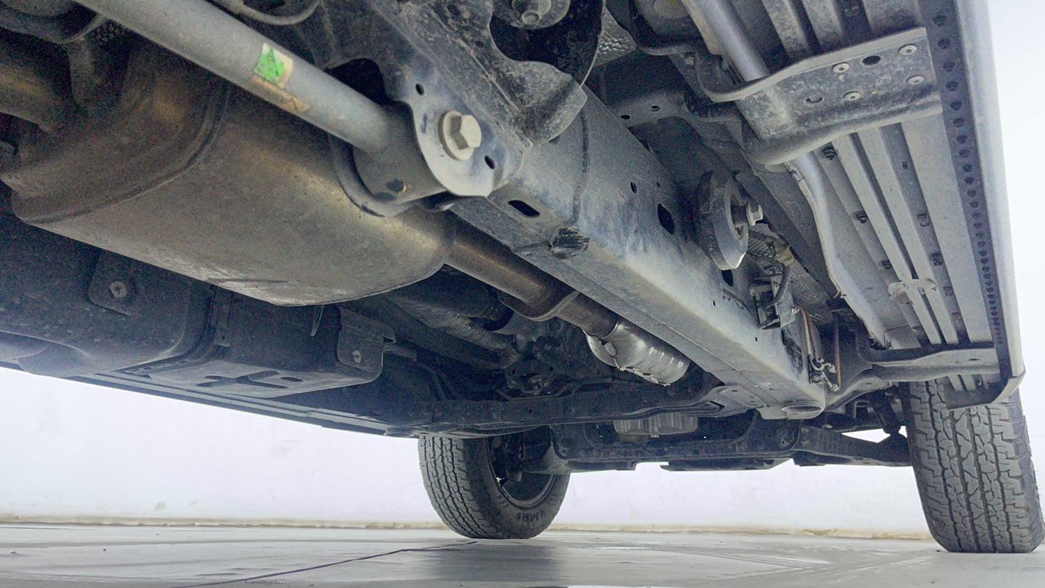 Used 2026 Mahindra Thar Roxx AX7 L Diesel AT 2WD Diesel Automatic extra REAR RIGHT UNDERBODY VIEW