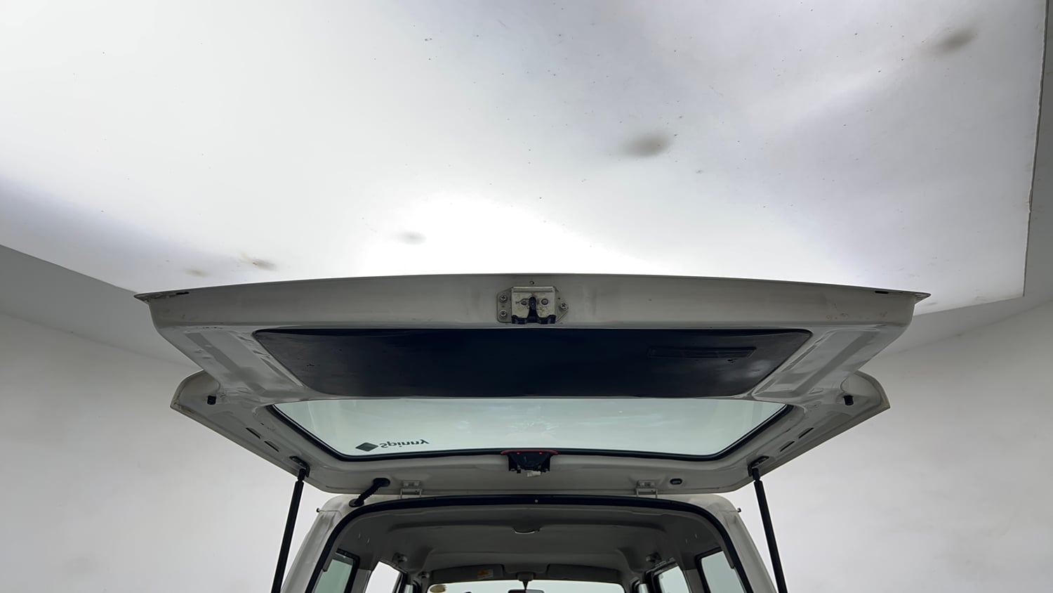Used 2022 Maruti Suzuki Eeco 5 STR AC (O) Petrol Manual interior DICKY DOOR OPEN VIEW