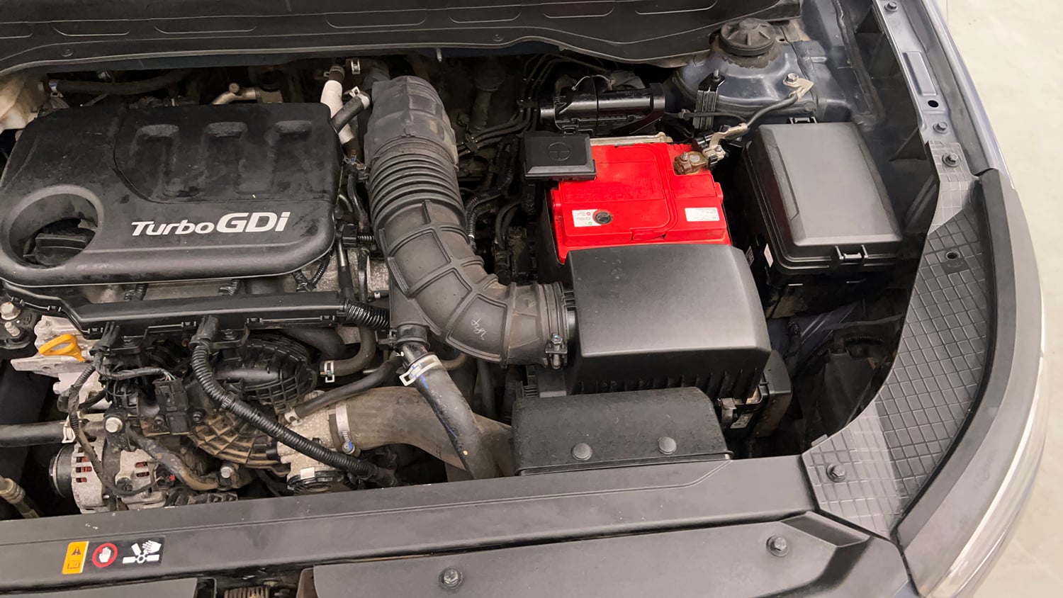 Used 2020 Hyundai Venue S 1.0 Turbo Petrol Manual engine ENGINE LEFT SIDE VIEW