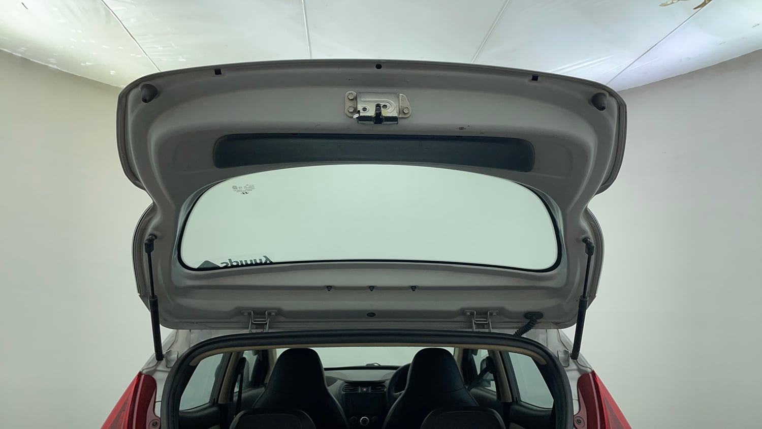 Used 2016 Hyundai Eon Era + Petrol Manual interior DICKY DOOR OPEN VIEW