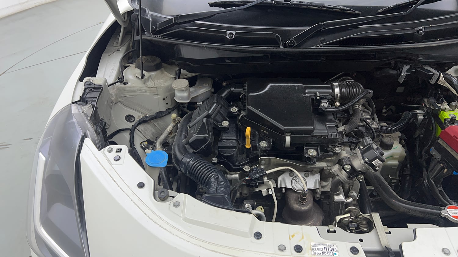 Used 2024 Maruti Suzuki Swift VXi (O) AMT Petrol Automatic engine ENGINE RIGHT SIDE VIEW