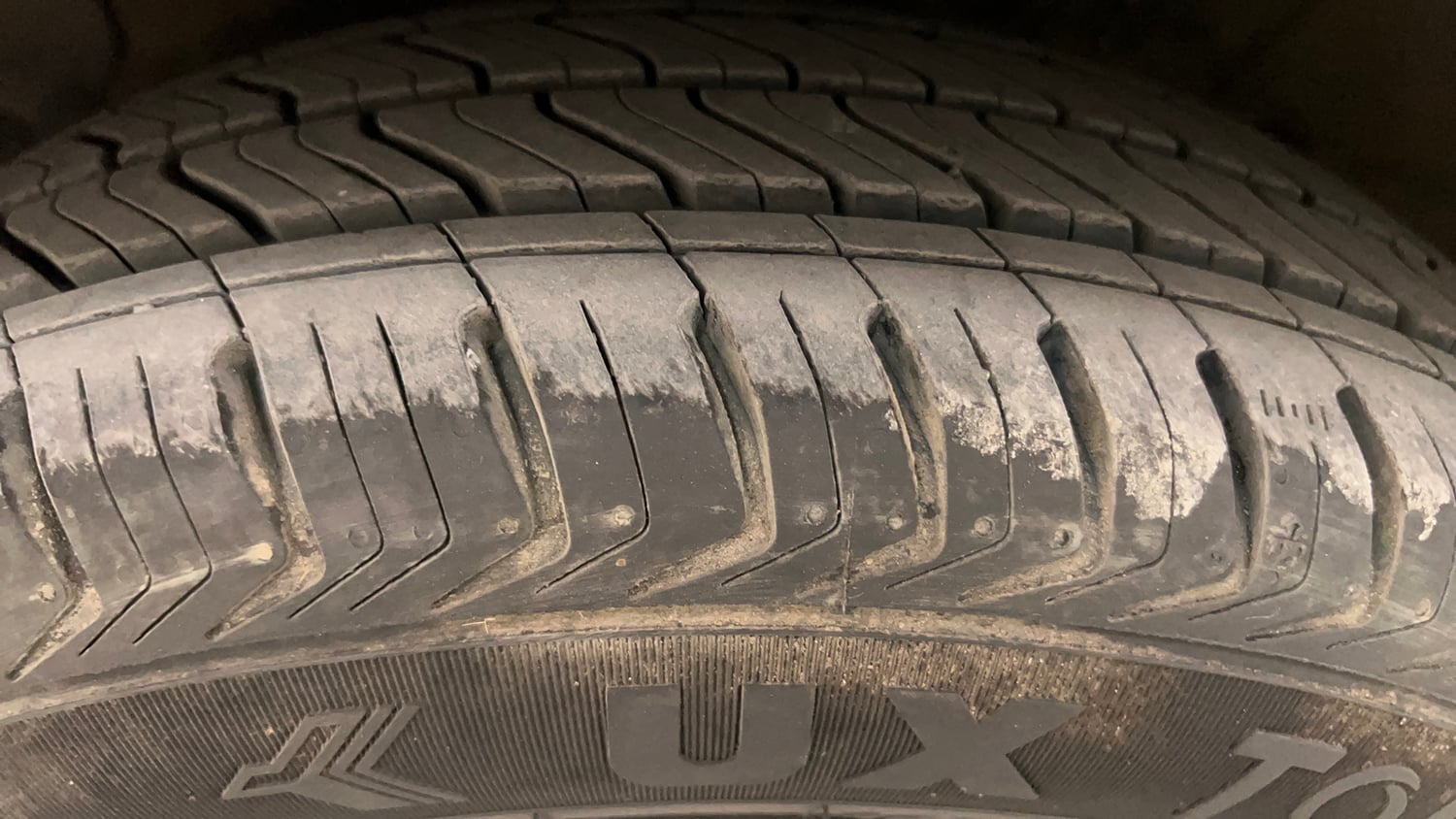 Used 2019 Hyundai Santro Sportz Petrol Manual tyres LEFT FRONT TYRE TREAD VIEW