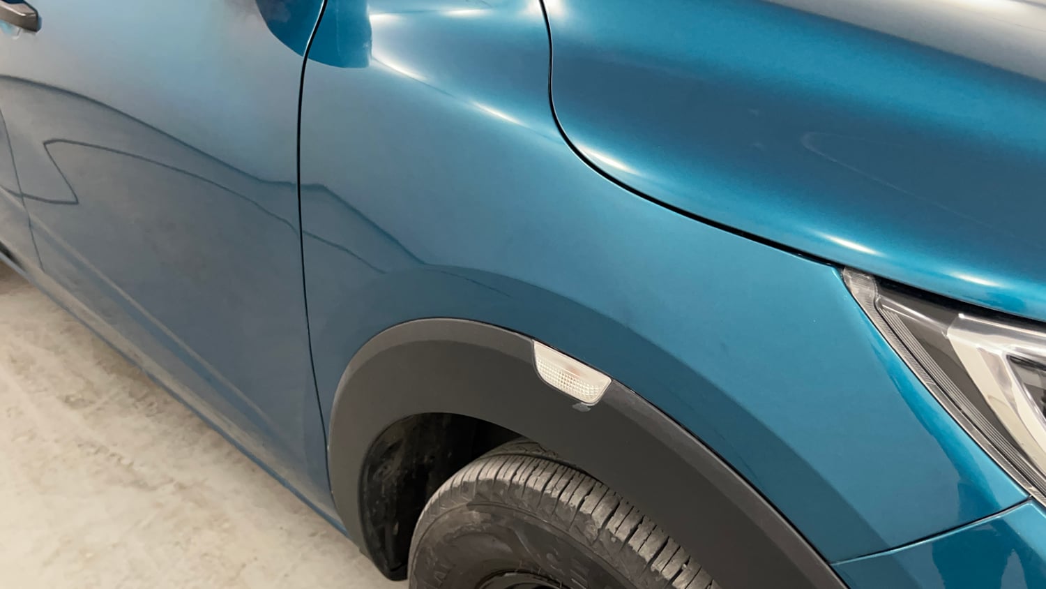 Used 2025 Renault Triber Evolution Petrol Manual dents MINOR DENT