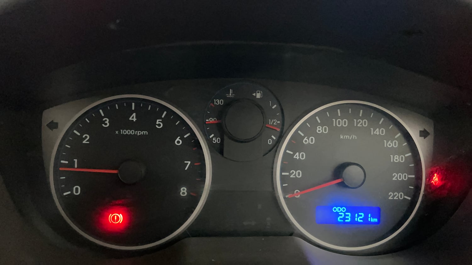 Used 2013 Hyundai i20 Magna 1.2 Petrol Manual interior CLUSTERMETER VIEW