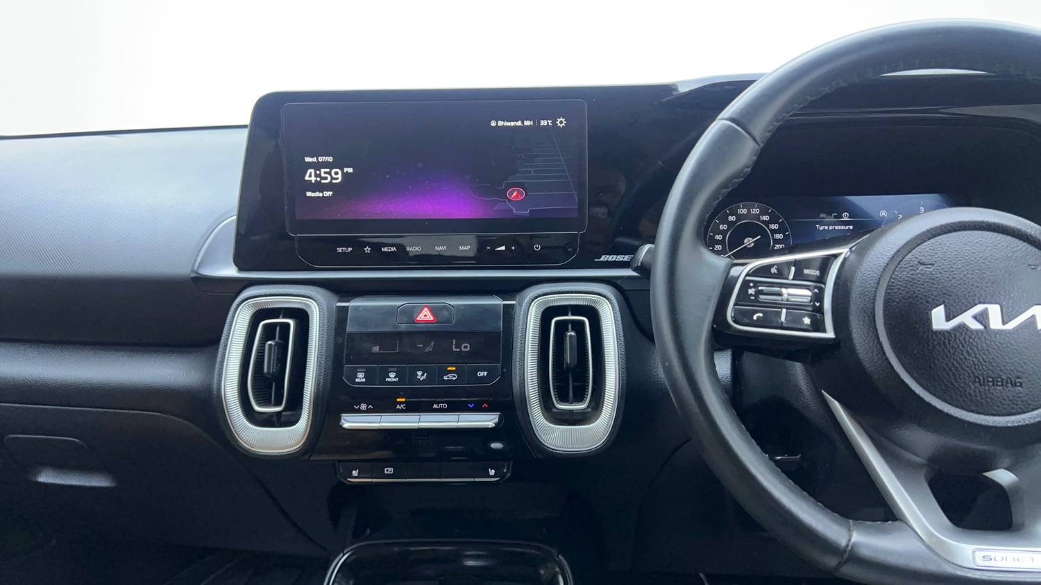 Used 2024 Kia Sonet HTX Plus 1.5 Diesel MT Diesel Manual interior MUSIC SYSTEM & AC CONTROL VIEW