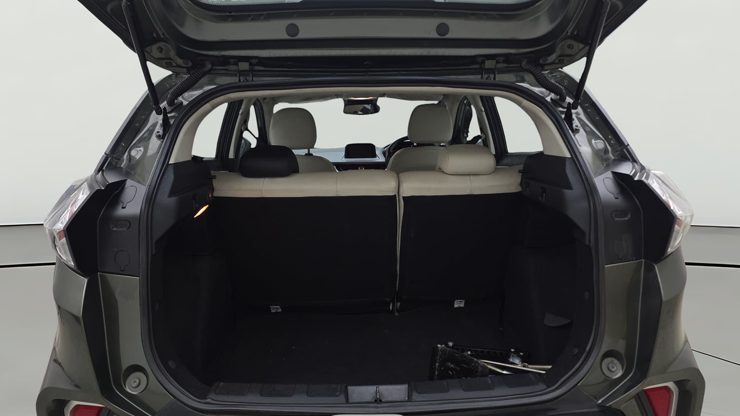 Used 2023 Tata Nexon XZ Plus LUXS Petrol Manual interior DICKY INSIDE VIEW