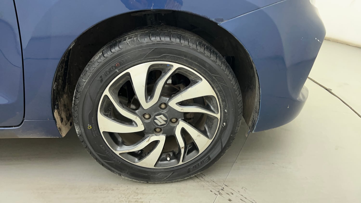 Used 2020 Maruti Suzuki Baleno Alpha Petrol Manual tyres RIGHT FRONT TYRE RIM VIEW