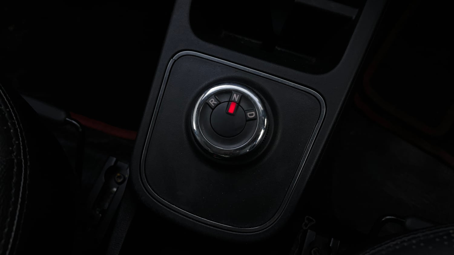 Used 2021 Renault Kwid RXT 1.0 AMT (O) Petrol Automatic interior GEAR  KNOB VIEW