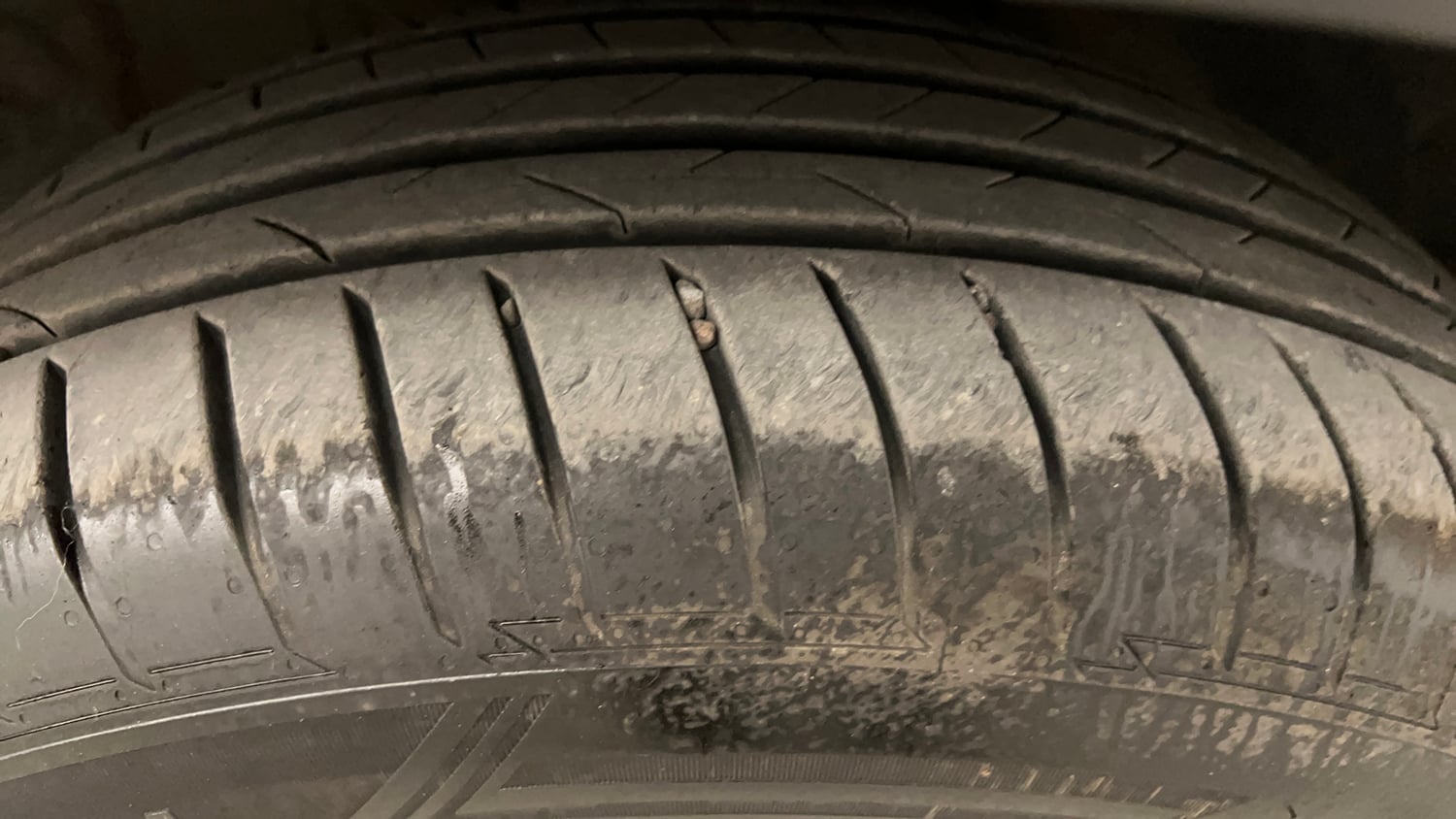 Used 2021 Hyundai Venue SX 1.0 Turbo Petrol Manual tyres RIGHT FRONT TYRE TREAD VIEW