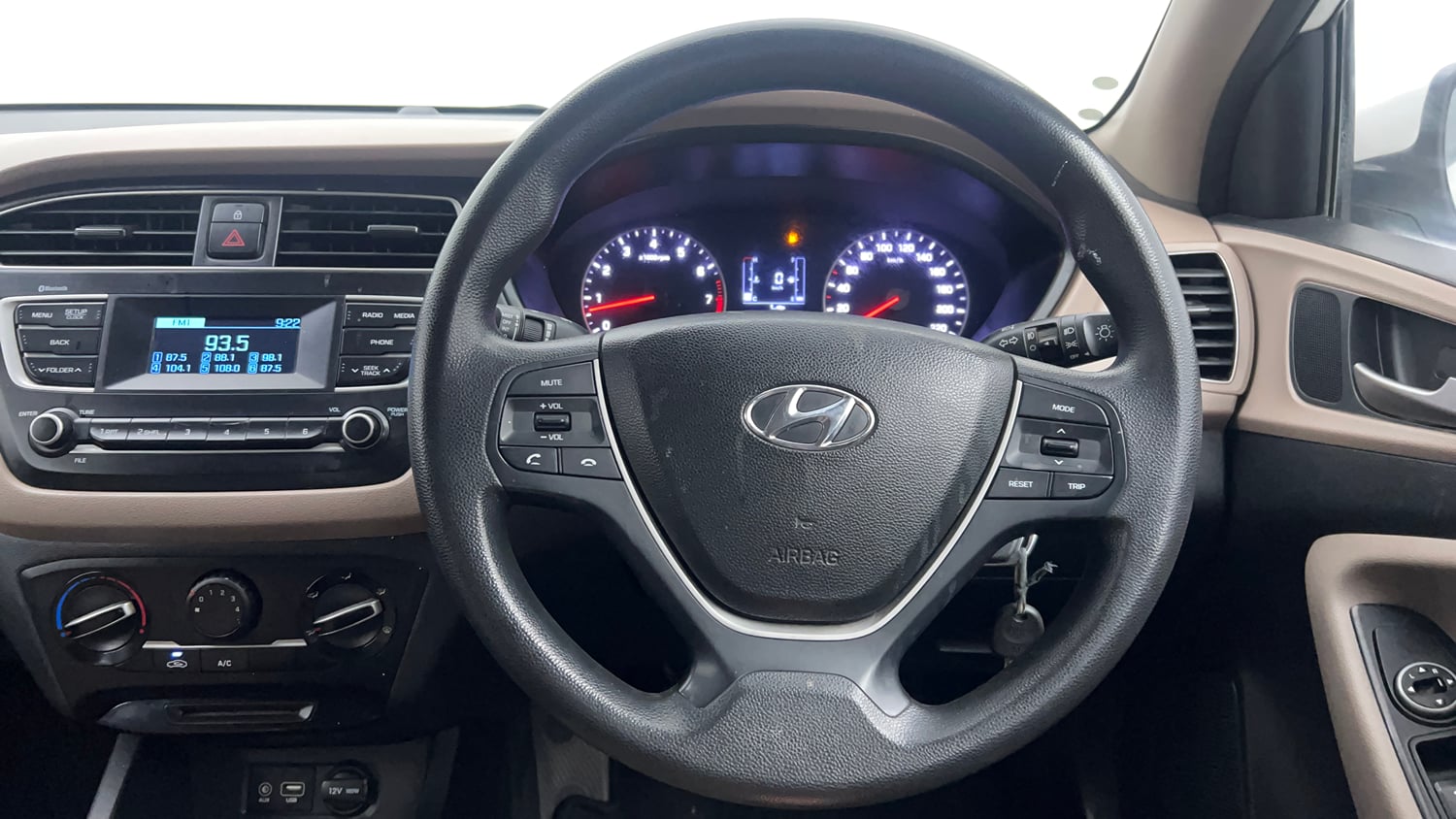 Used 2019 Hyundai Elite i20 Magna Plus 1.2 Petrol Manual interior STEERING VIEW