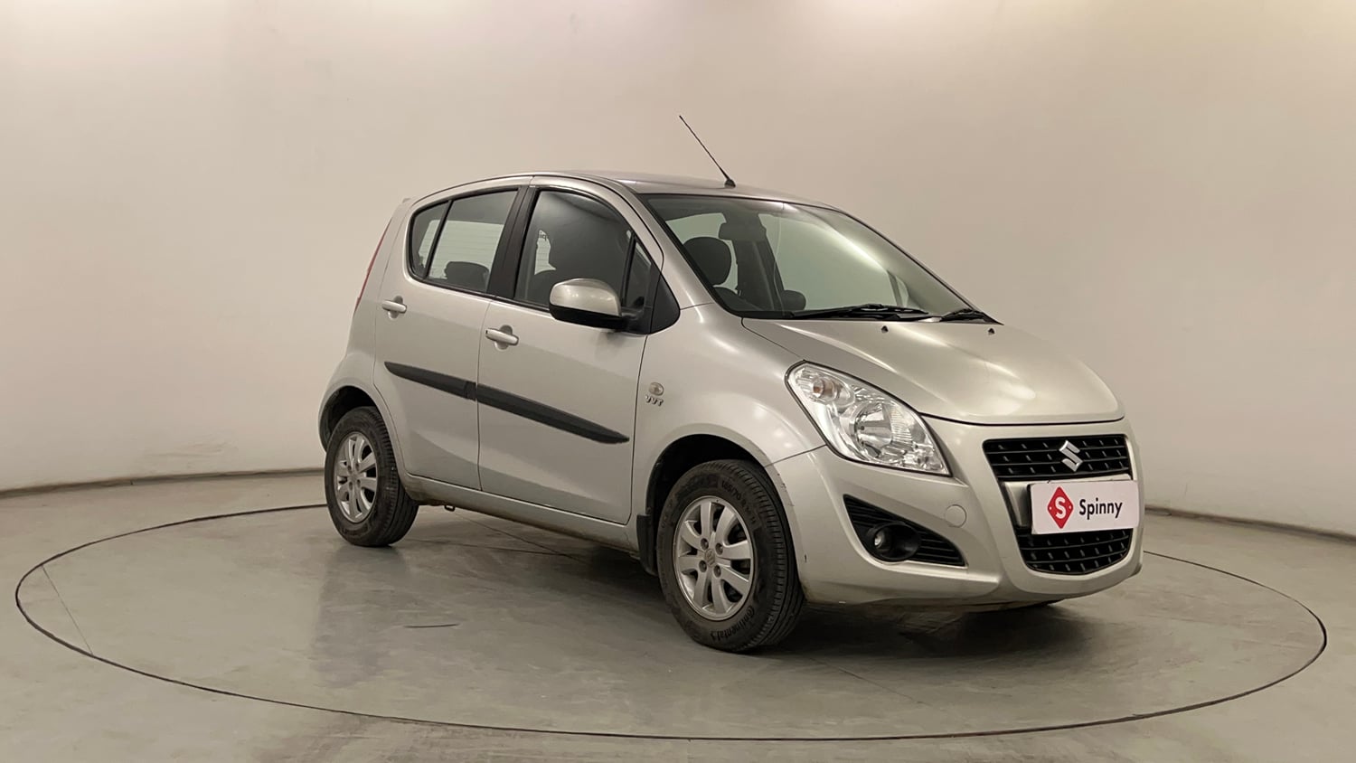 Used 2015 Maruti Suzuki Ritz Zxi BS-IV Petrol Manual exterior RIGHT FRONT CORNER VIEW