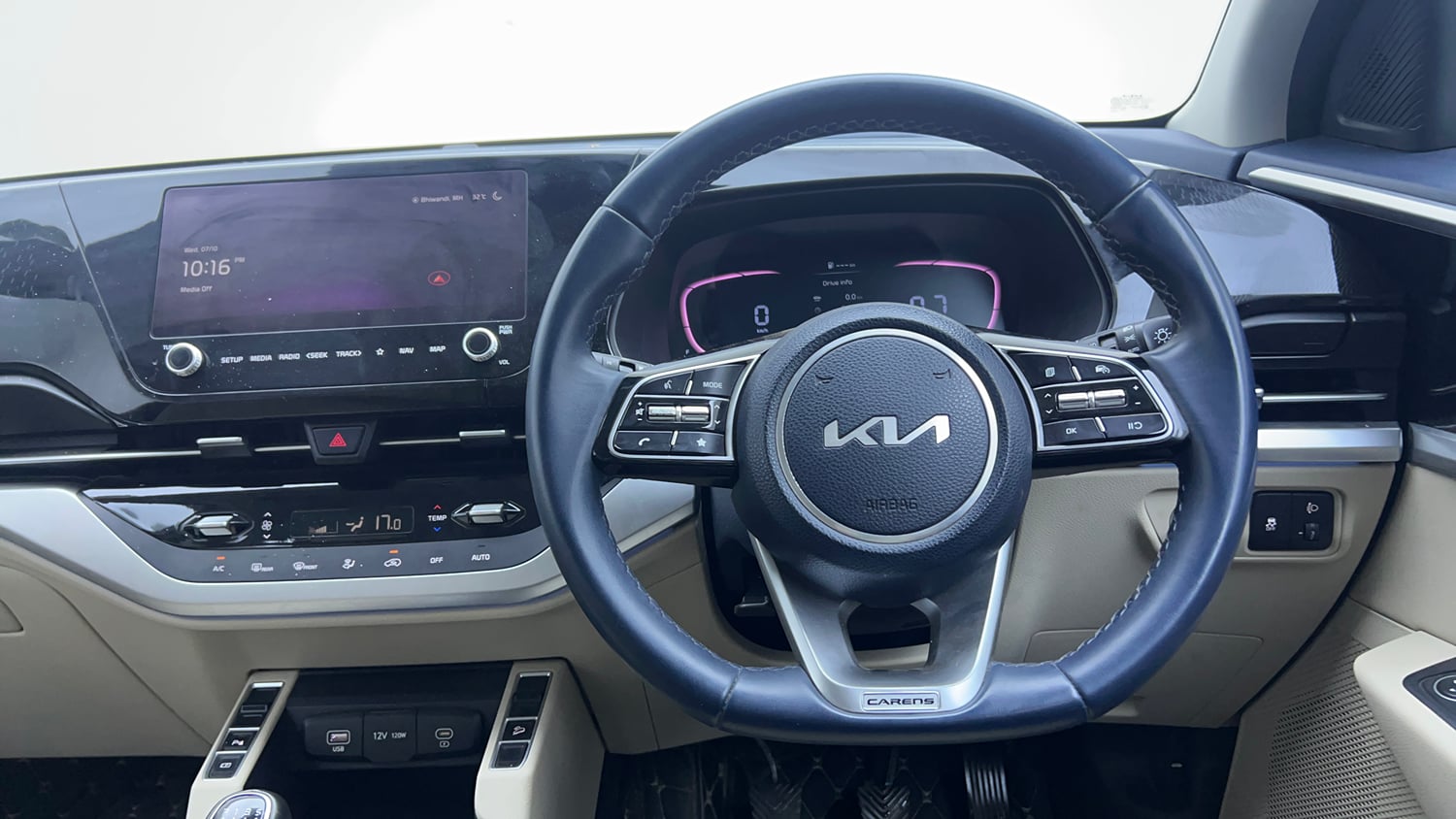 Used 2022 Kia Carens Luxury 1.4 Petrol 7 STR Petrol Manual interior STEERING VIEW