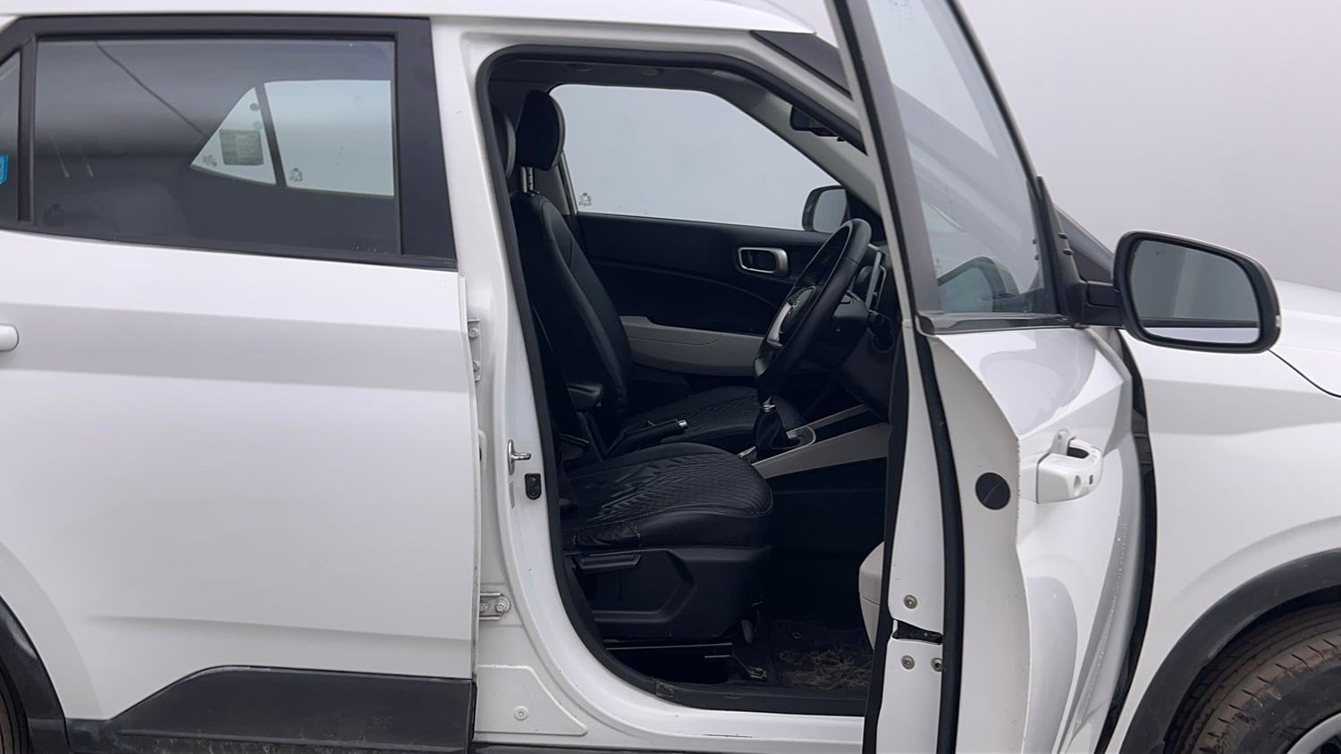 Used 2022 Hyundai Venue SX 1.2 Petrol Petrol Manual interior RIGHT SIDE FRONT DOOR CABIN VIEW