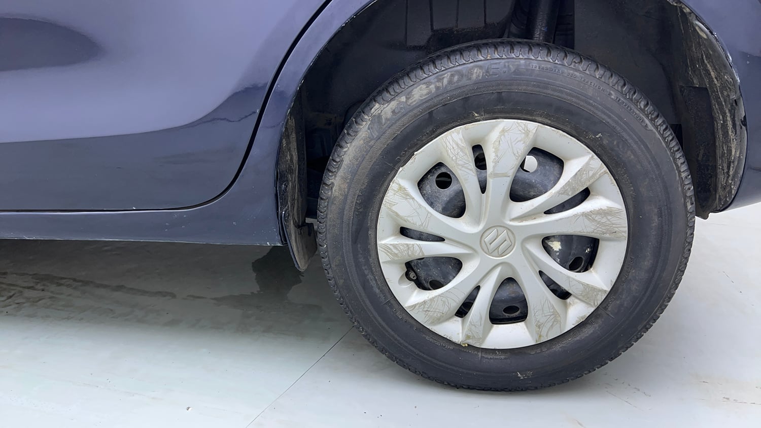 Used 2019 Maruti Suzuki Swift VXi AMT Petrol Automatic tyres LEFT REAR TYRE RIM VIEW