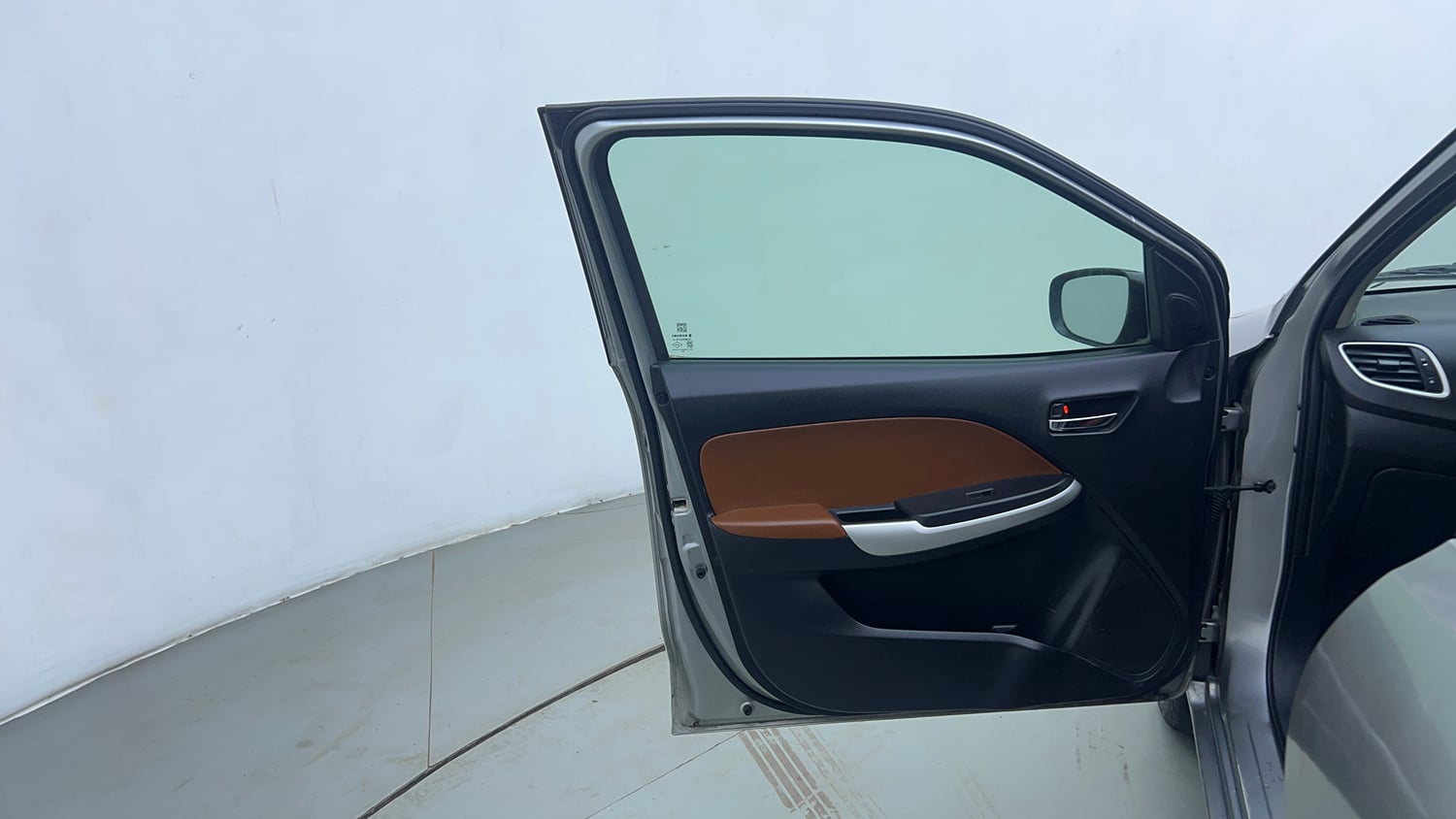 Used 2018 Maruti Suzuki Baleno Alpha 1.2 Petrol Manual interior LEFT FRONT DOOR OPEN VIEW