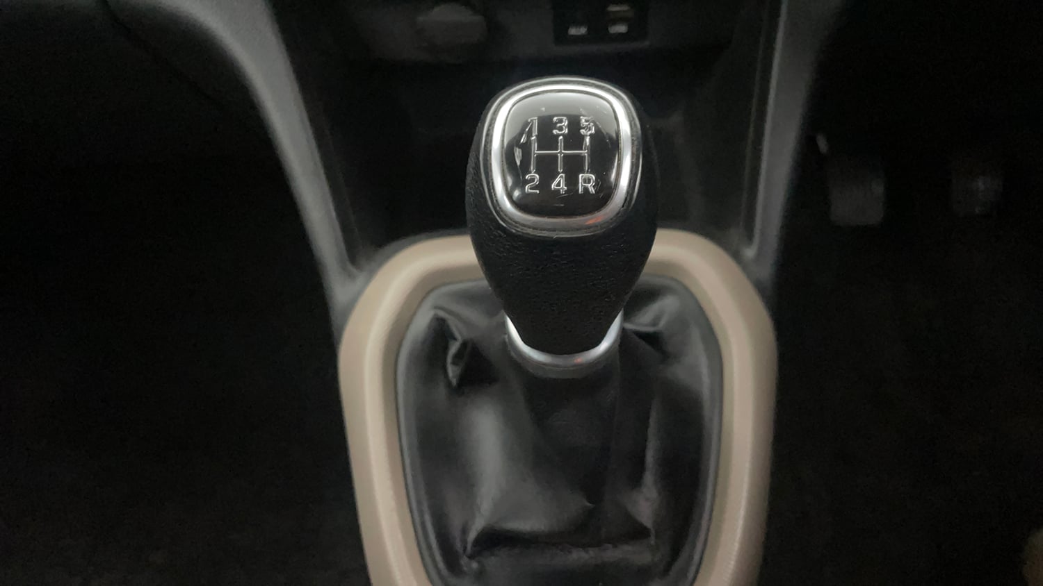 Used 2016 Hyundai Grand i10 Sportz 1.2 Kappa VTVT Petrol Manual interior GEAR  KNOB VIEW