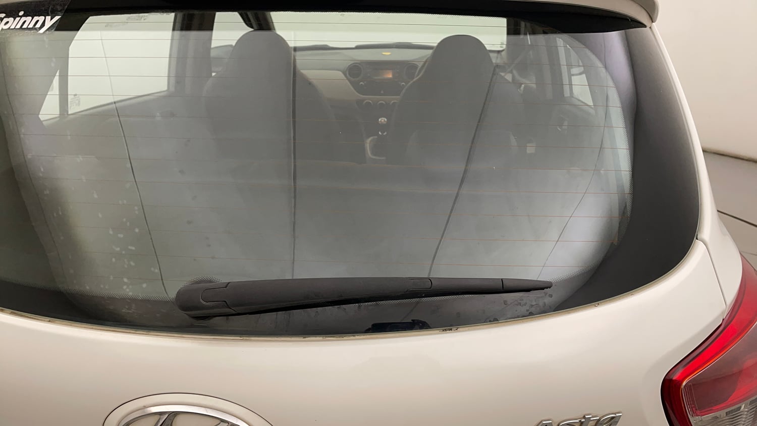 Used 2016 Hyundai Grand i10 Asta 1.2 Kappa VTVT Petrol Manual top_features Rear wiper