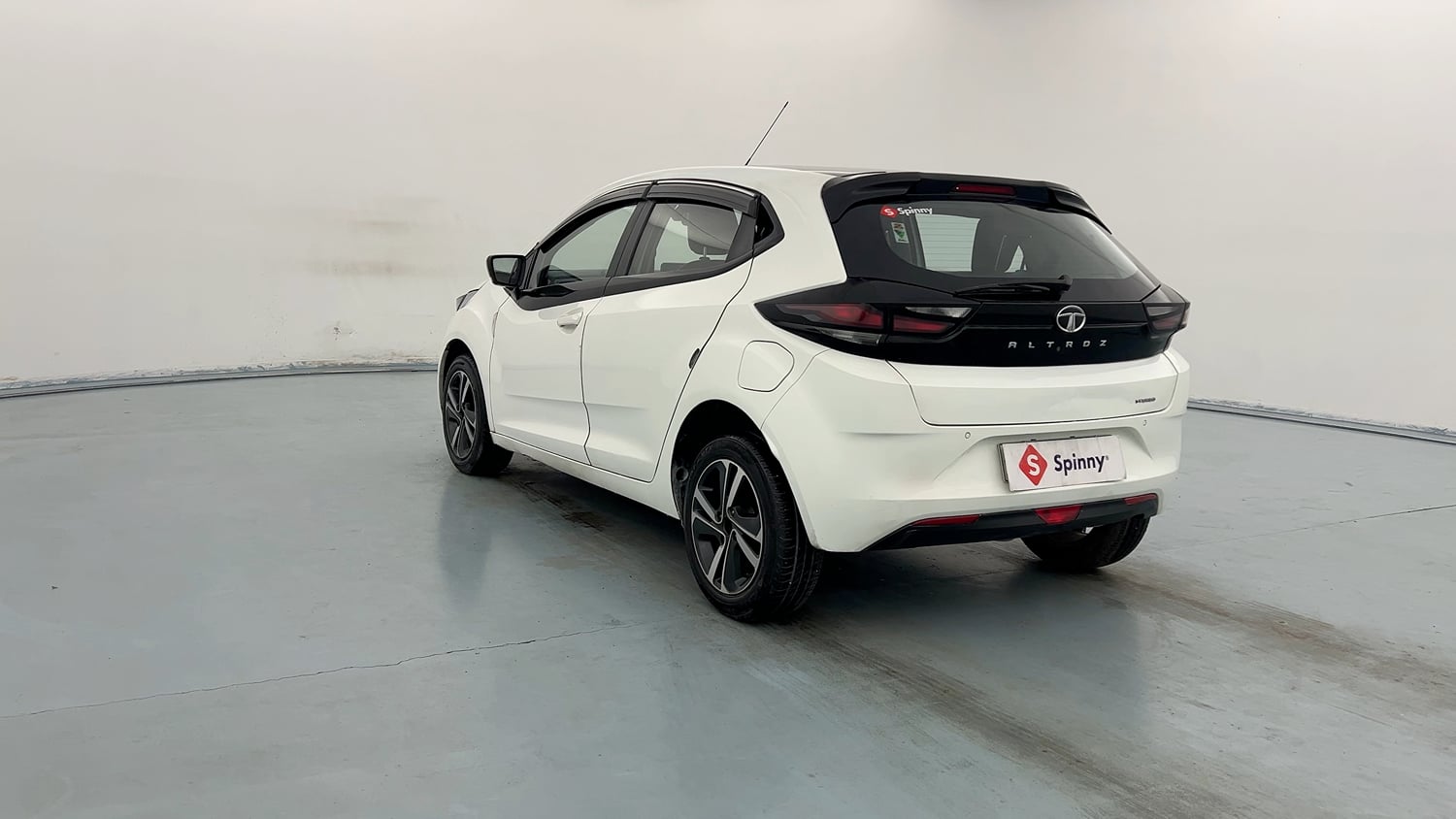 Used 2021 Tata Altroz XZ Plus i-Turbo Petrol Petrol Manual exterior LEFT REAR CORNER VIEW