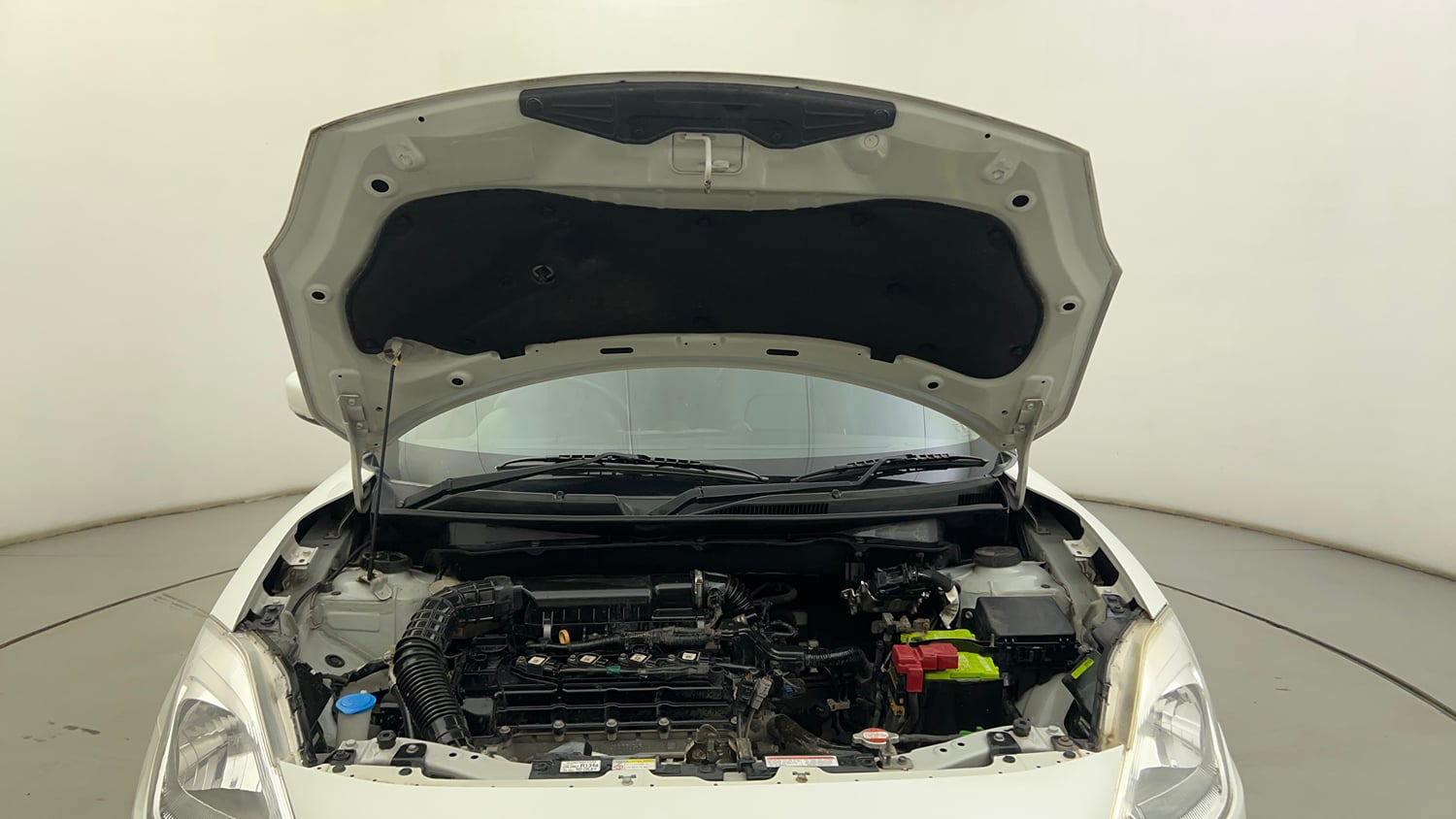 Used 2019 Maruti Suzuki Swift ZXi Petrol Manual engine ENGINE & BONNET OPEN FRONT VIEW