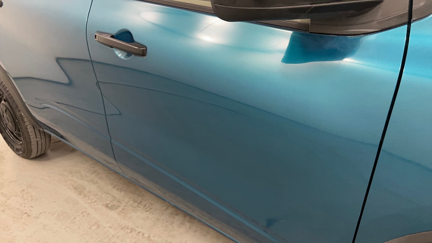 Used 2025 Renault Triber Evolution Petrol Manual dents MINOR SCRATCH