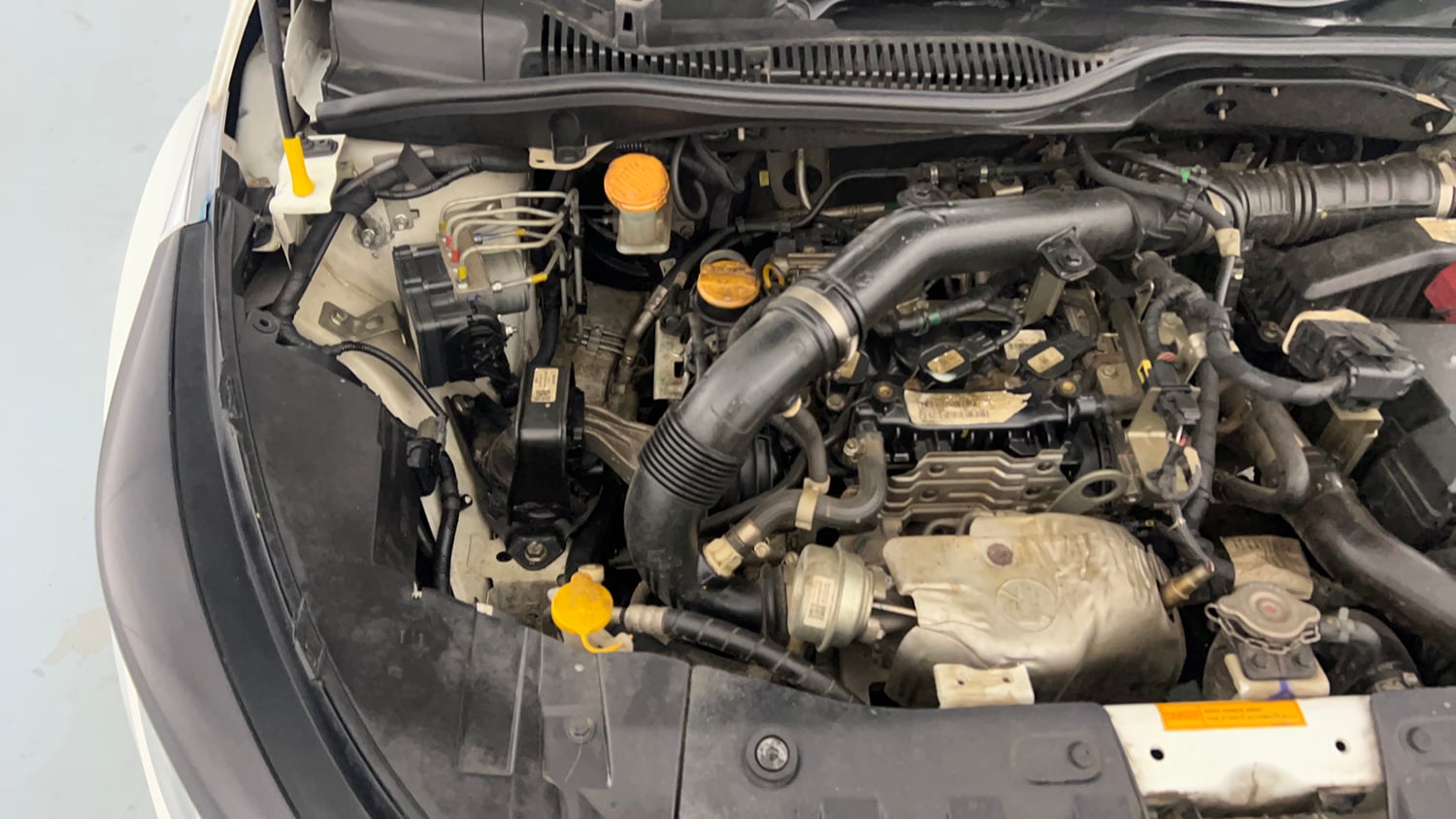 Used 2021 Tata Altroz XZ Plus i-Turbo Petrol Petrol Manual engine ENGINE RIGHT SIDE VIEW