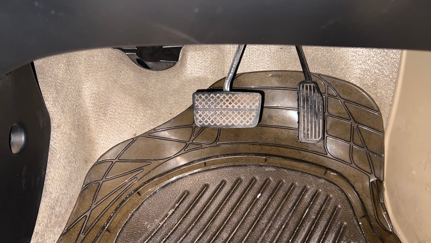 Used 2013 Honda Amaze 1.2 VX AT i-VTEC Petrol Automatic interior PEDALS VIEW